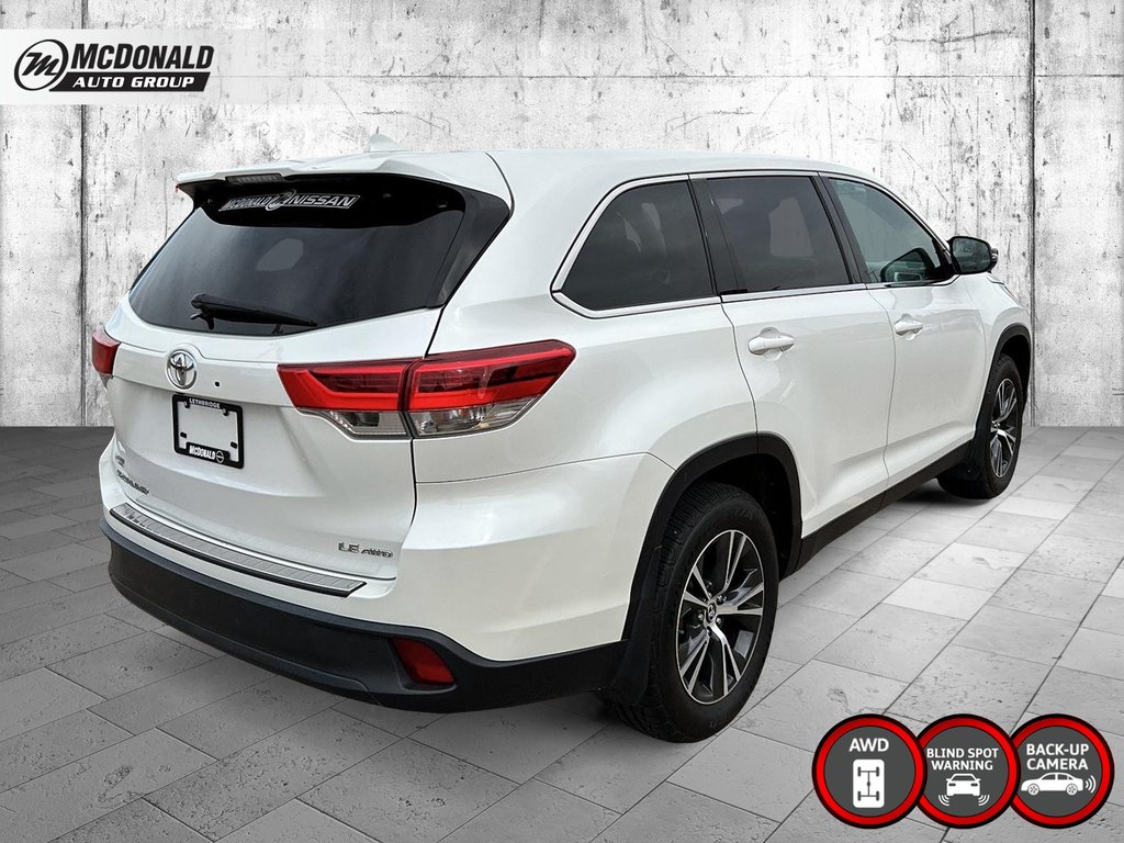 2019 Toyota Highlander in Taber, Alberta - 5 - w1024h768px