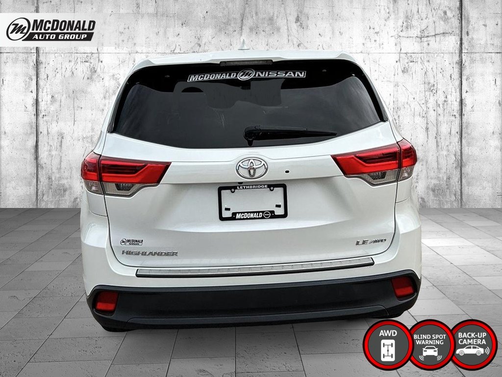 2019 Toyota Highlander in Taber, Alberta - 4 - w1024h768px