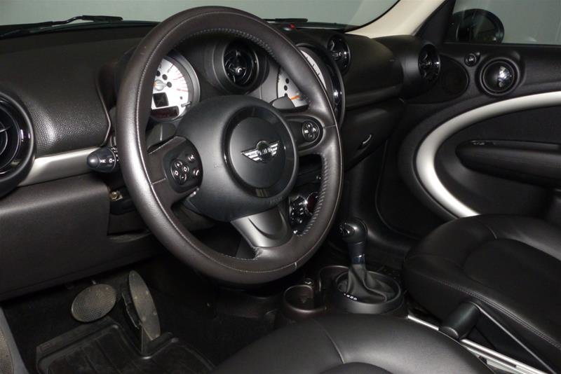 Aston Martin Vancouver 2013 Mini Cooper Countryman