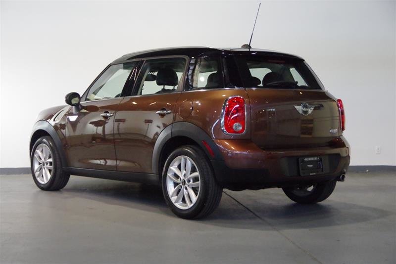 Aston Martin Vancouver 2013 Mini Cooper Countryman