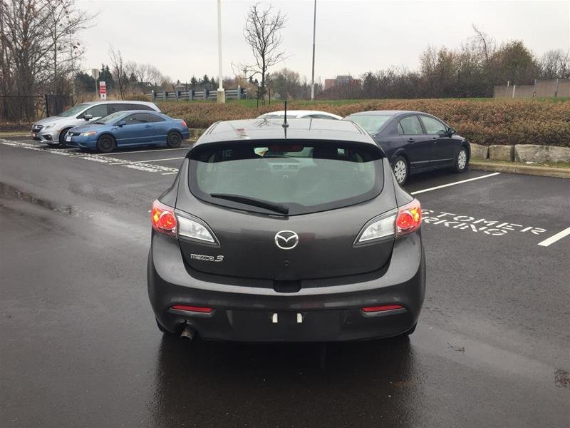 Meadowvale Honda 2013 Mazda Mazda3 Gs Sky At T14179a