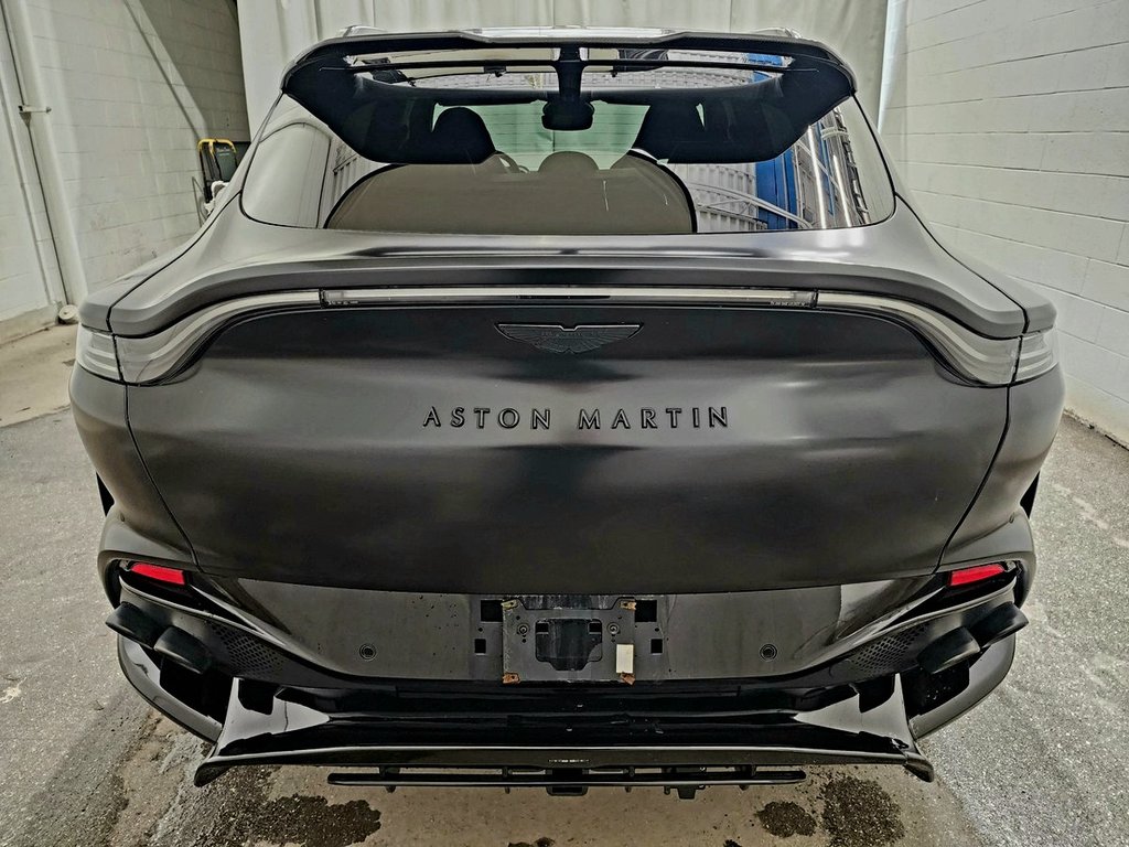 Aston Martin DBX 707 GROUPE CARBON AUCUNE TAXE DE LUXE 2023 à Terrebonne, Québec - 8 - w1024h768px