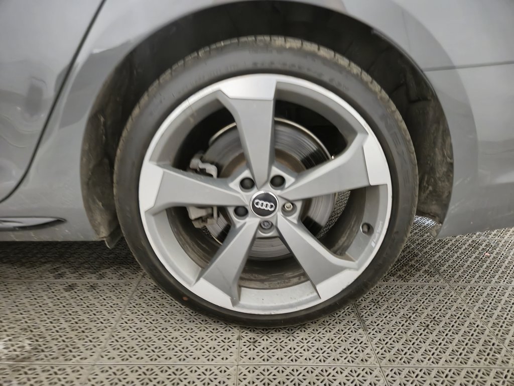 Audi A4 Progressiv Quattro S-Line Black Optic Navigation 2018 à Terrebonne, Québec - 23 - w1024h768px