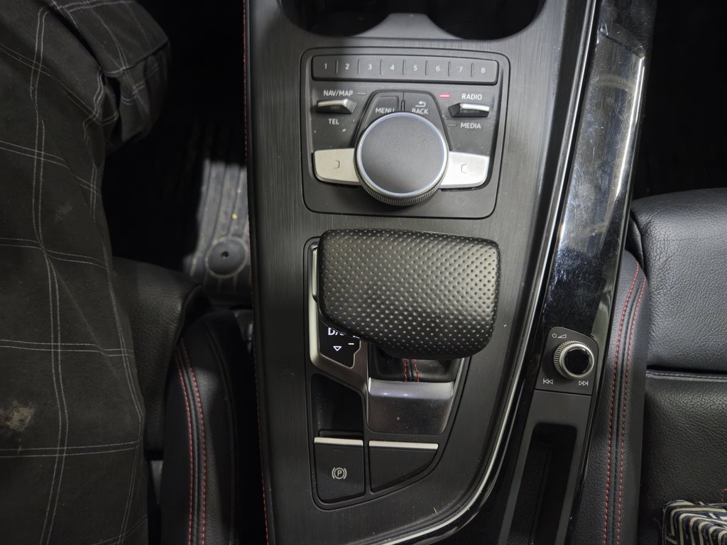 Audi A4 Progressiv Quattro S-Line Black Optic Navigation 2018 à Terrebonne, Québec - 17 - w1024h768px