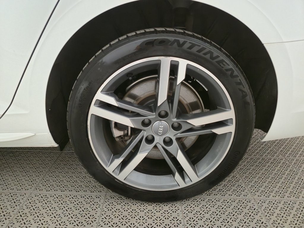 2018 Audi A4 Progressiv Quattro Toit ouvrant Cuir in Terrebonne, Quebec - 23 - w1024h768px
