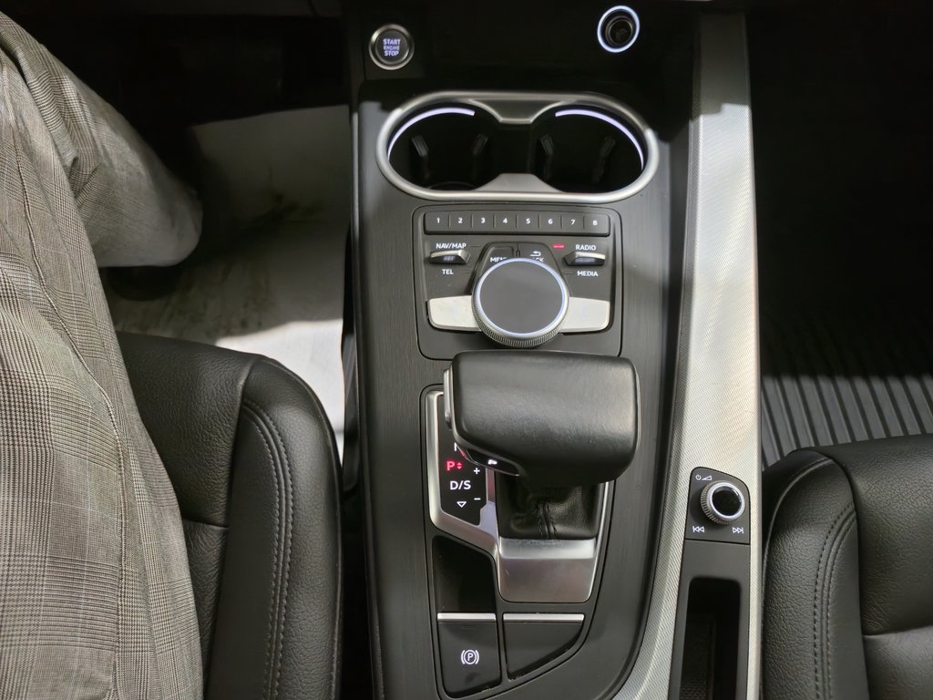 2018 Audi A4 Progressiv Quattro Toit ouvrant Cuir in Terrebonne, Quebec - 16 - w1024h768px