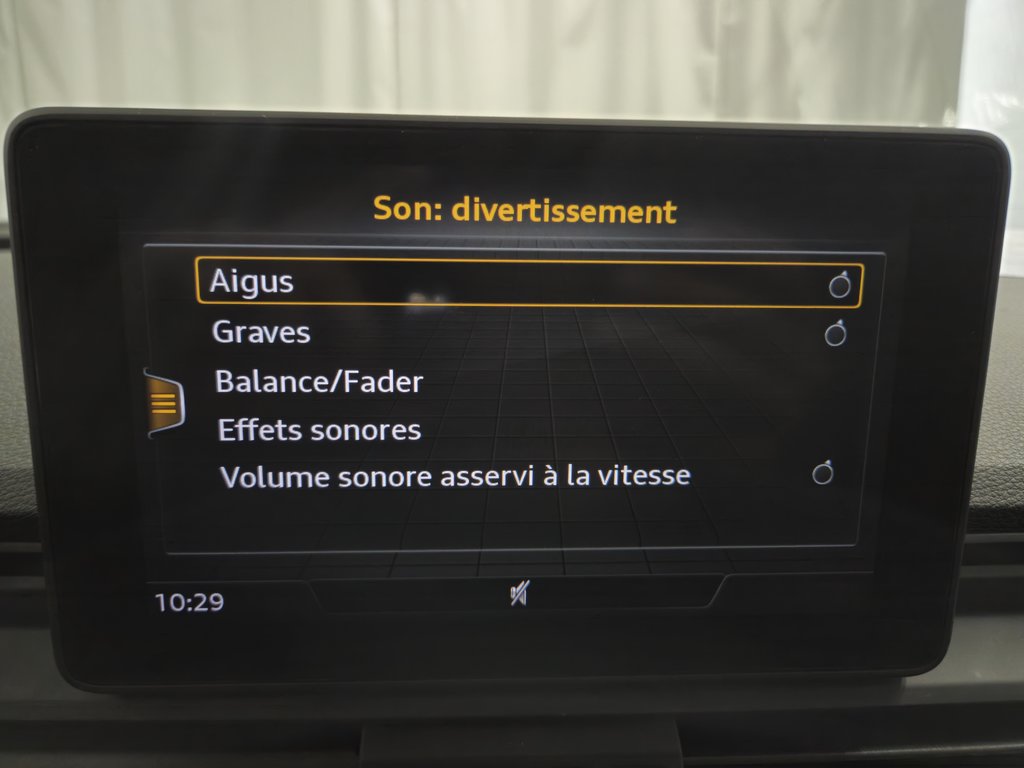 Audi Q5 Komfort 45 TFSI Quattro Cuir Mags 2020 à Terrebonne, Québec - 15 - w1024h768px