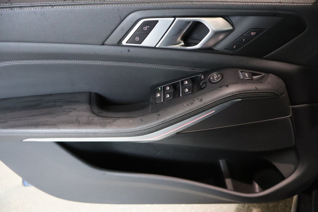 BMW X5 XDrive40i Toit Pano Cuir 2023 à Terrebonne, Québec - 8 - w1024h768px
