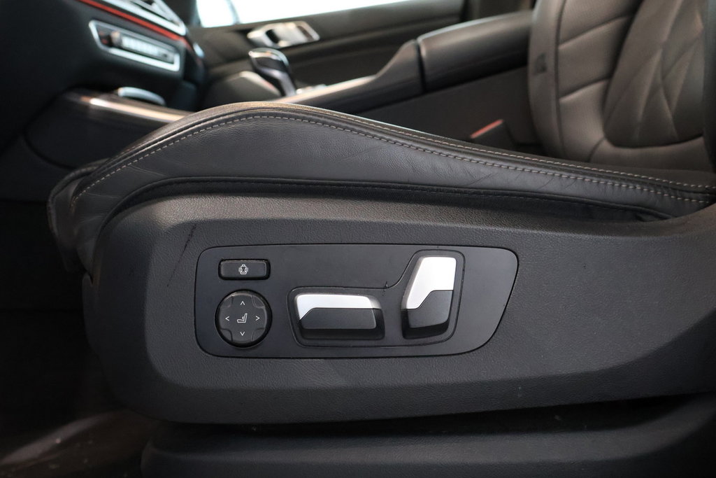 BMW X5 XDrive40i Toit Pano Cuir 2023 à Terrebonne, Québec - 10 - w1024h768px