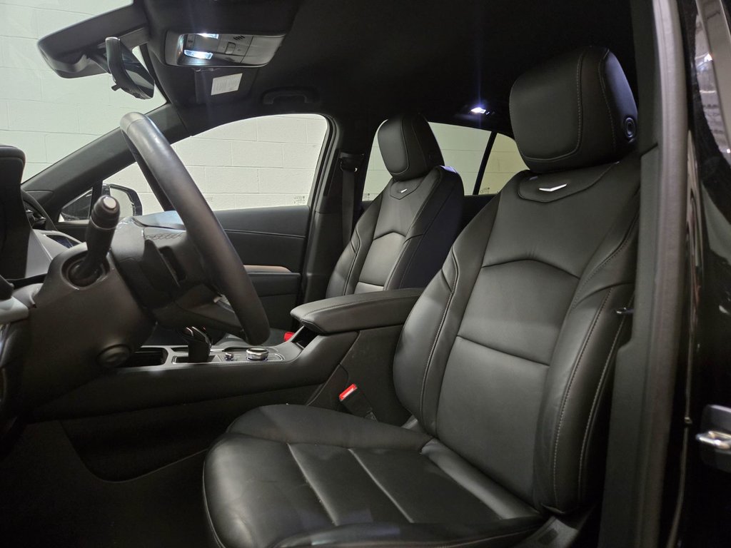 2023 Cadillac XT4 AWD Premium Luxury Cuir Sièges Chauffants in Terrebonne, Quebec - 19 - w1024h768px