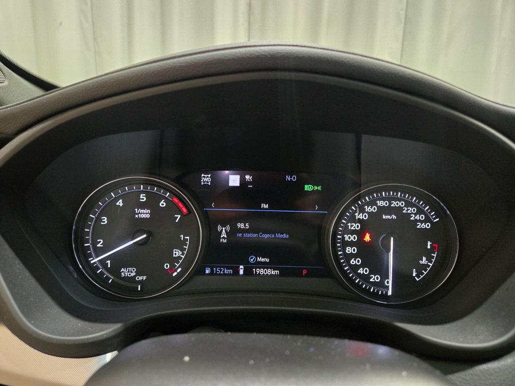 2023 Cadillac XT4 AWD Premium Luxury Cuir Sièges Chauffants in Terrebonne, Quebec - 12 - w1024h768px