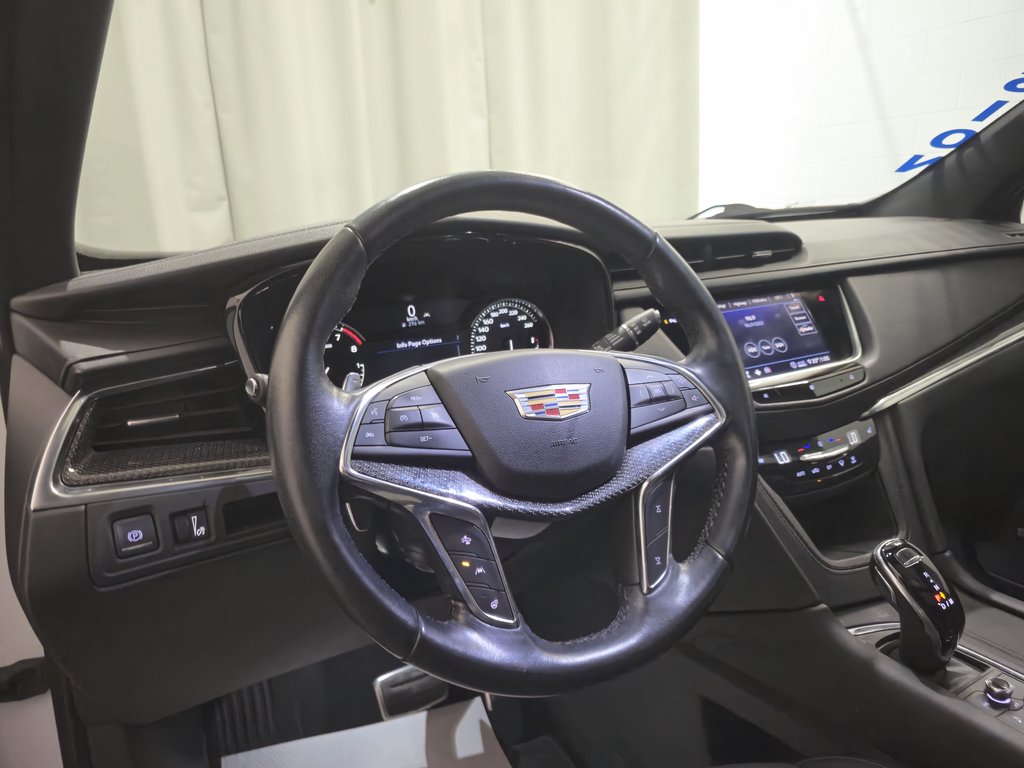 2020 Cadillac XT5 Sport AWD Toit Ouvrant Cuir in Terrebonne, Quebec - 19 - w1024h768px