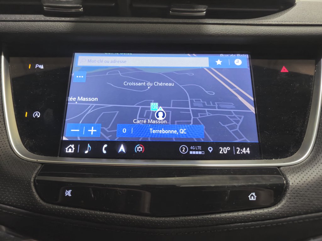 Cadillac XT5 AWD Sport détecteur d'angle mort, toit panoramique 2023 à Terrebonne, Québec - 15 - w1024h768px