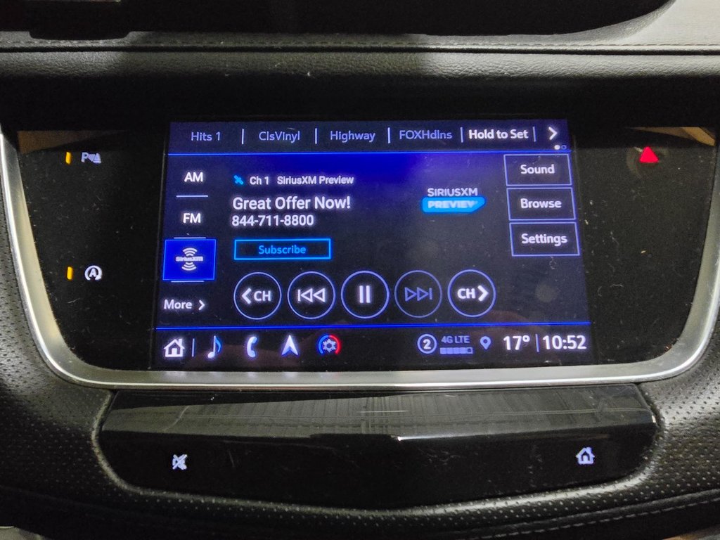 2023 Cadillac XT5 Sport AWD Toit Ouvrant Cuir in Terrebonne, Quebec - 13 - w1024h768px