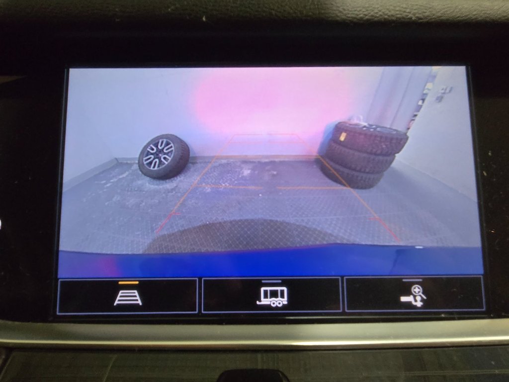 2023 Cadillac XT5 Sport AWD Toit Ouvrant Cuir in Terrebonne, Quebec - 14 - w1024h768px