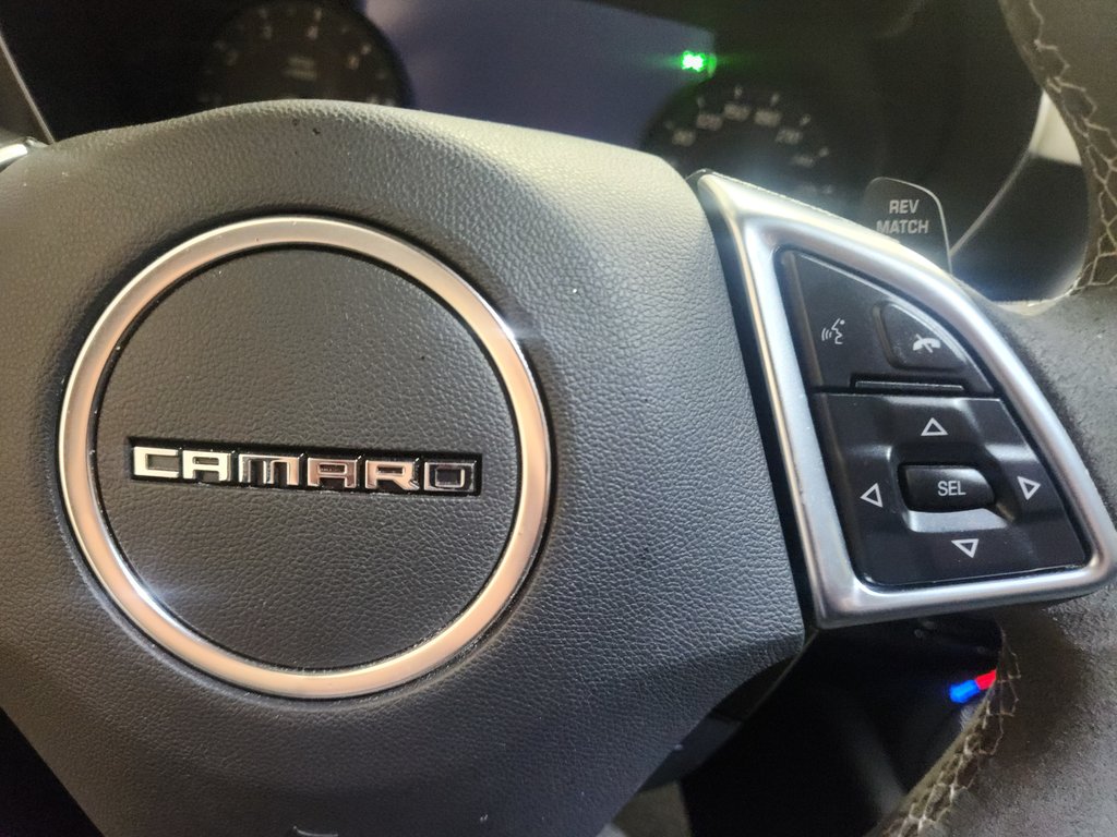 2018 Chevrolet Camaro SS 1LE Groupe Performance Recaro 6.2 V8 in Terrebonne, Quebec - 12 - w1024h768px