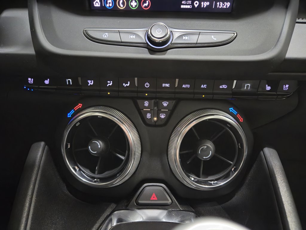2022 Chevrolet Camaro 2LT Caméra De Recul Bluetooth in Terrebonne, Quebec - 15 - w1024h768px