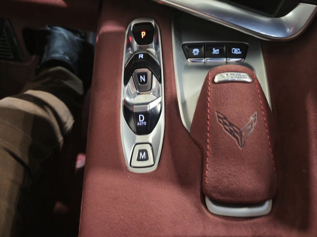 2021 Chevrolet Corvette 3LT Z51 Navigation in Terrebonne, Quebec - 16 - w1024h768px