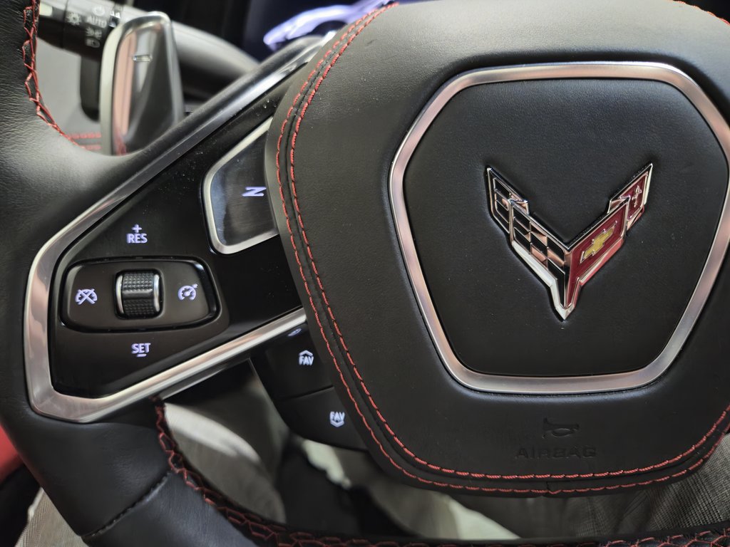 2021 Chevrolet Corvette 3LT Convertible Z51 Bas Kilométrage in Terrebonne, Quebec - 8 - w1024h768px