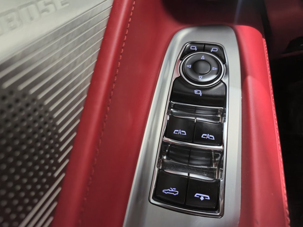 2021 Chevrolet Corvette 3LT Convertible Z51 Bas Kilométrage in Terrebonne, Quebec - 11 - w1024h768px