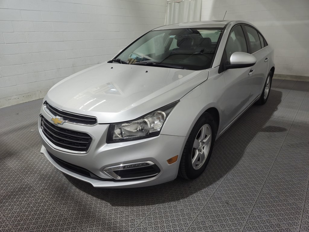 2015 Chevrolet Cruze 2LT Toit Ouvrant Cuir Mags in Terrebonne, Quebec - 3 - w1024h768px