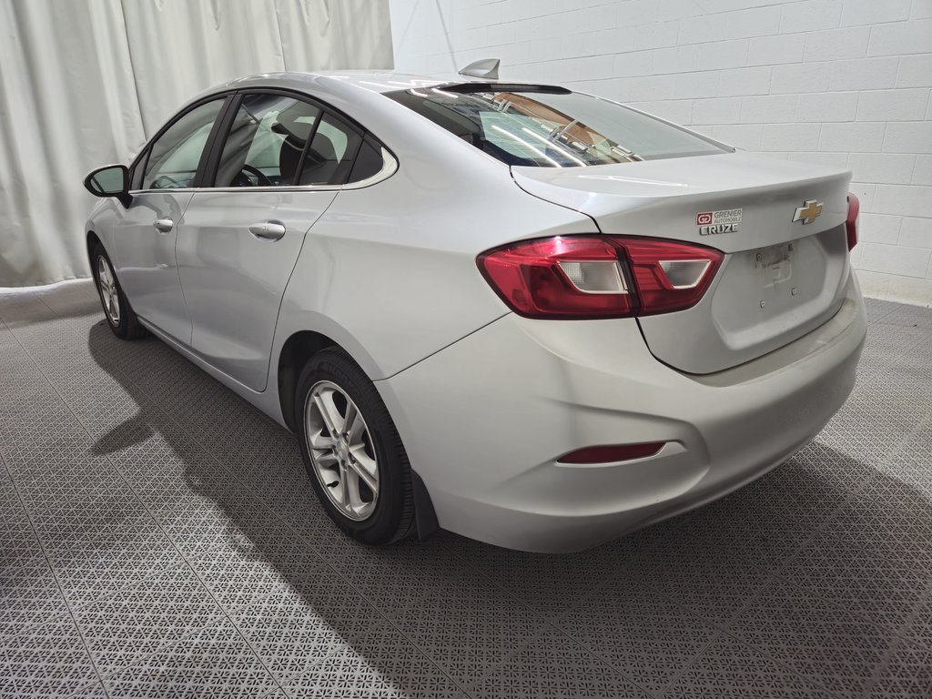 2018 Chevrolet Cruze LT Bas Kilométrage in Terrebonne, Quebec - 5 - w1024h768px