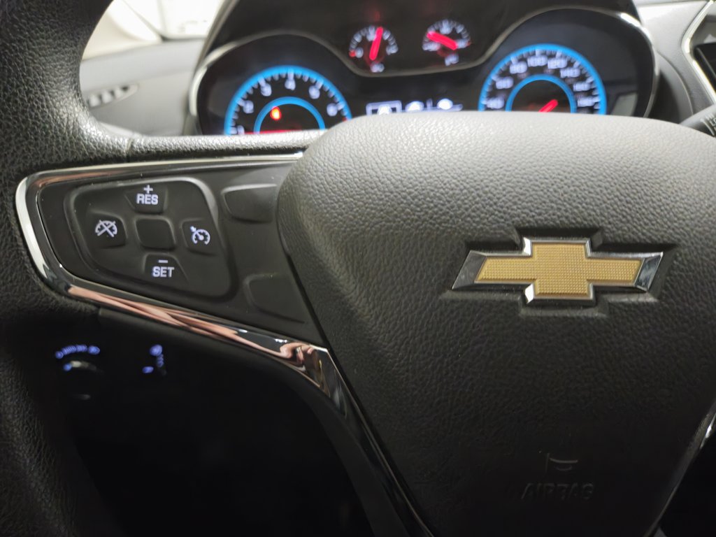 2018 Chevrolet Cruze LT Bas Kilométrage in Terrebonne, Quebec - 11 - w1024h768px