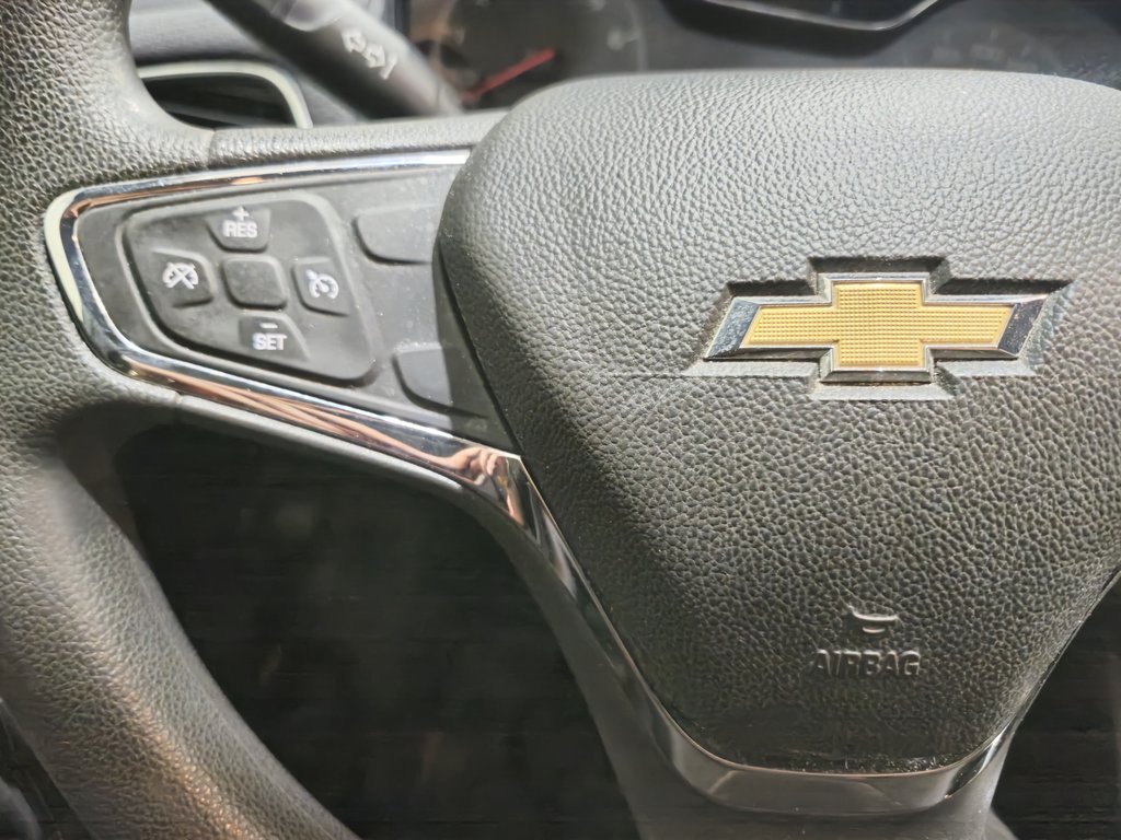 2019 Chevrolet Cruze LT Sièges Chauffants Caméra RecuLT Sièges Chauf in Terrebonne, Quebec - 13 - w1024h768px