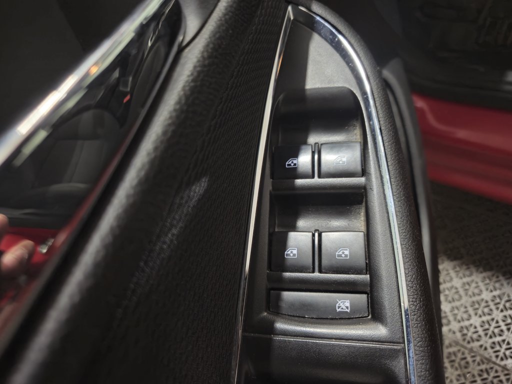 2019 Chevrolet Cruze LT Sièges Chauffants Caméra RecuLT Sièges Chauf in Terrebonne, Quebec - 12 - w1024h768px