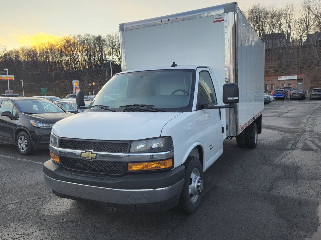 2023 Chevrolet Express Commercial Cutaway Boite 16 Pieds V8 6.6L Caméra De Recul in Terrebonne, Quebec - 3 - w1024h768px