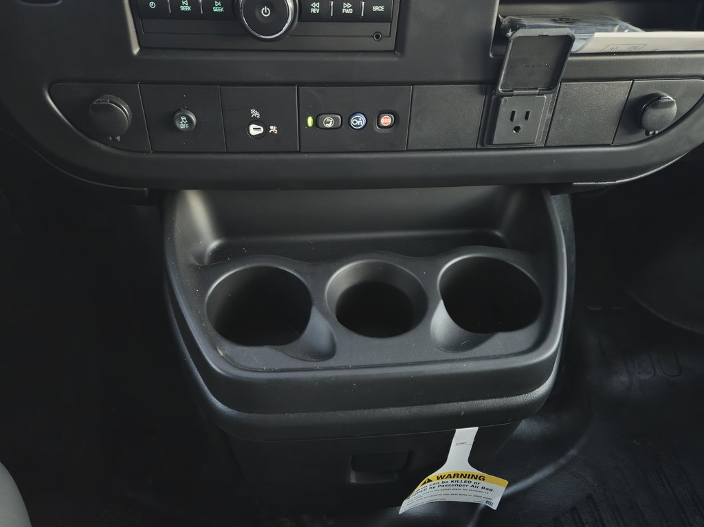 2023 Chevrolet Express Commercial Cutaway Boite 16 Pieds V8 6.6L Caméra De Recul in Terrebonne, Quebec - 18 - w1024h768px