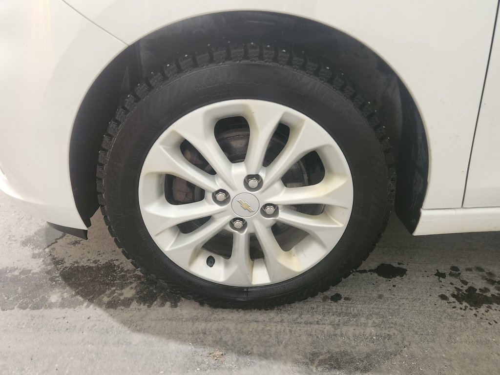 2019 Chevrolet Spark LT CAM.REC MAG in Terrebonne, Quebec - 24 - w1024h768px