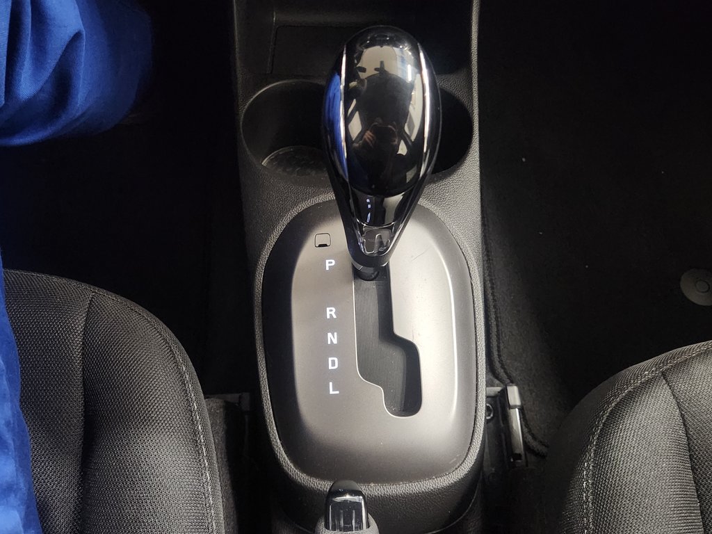 Chevrolet Spark 1LT Caméra De Recul Bas Kilométrage 2022 à Terrebonne, Québec - 18 - w1024h768px