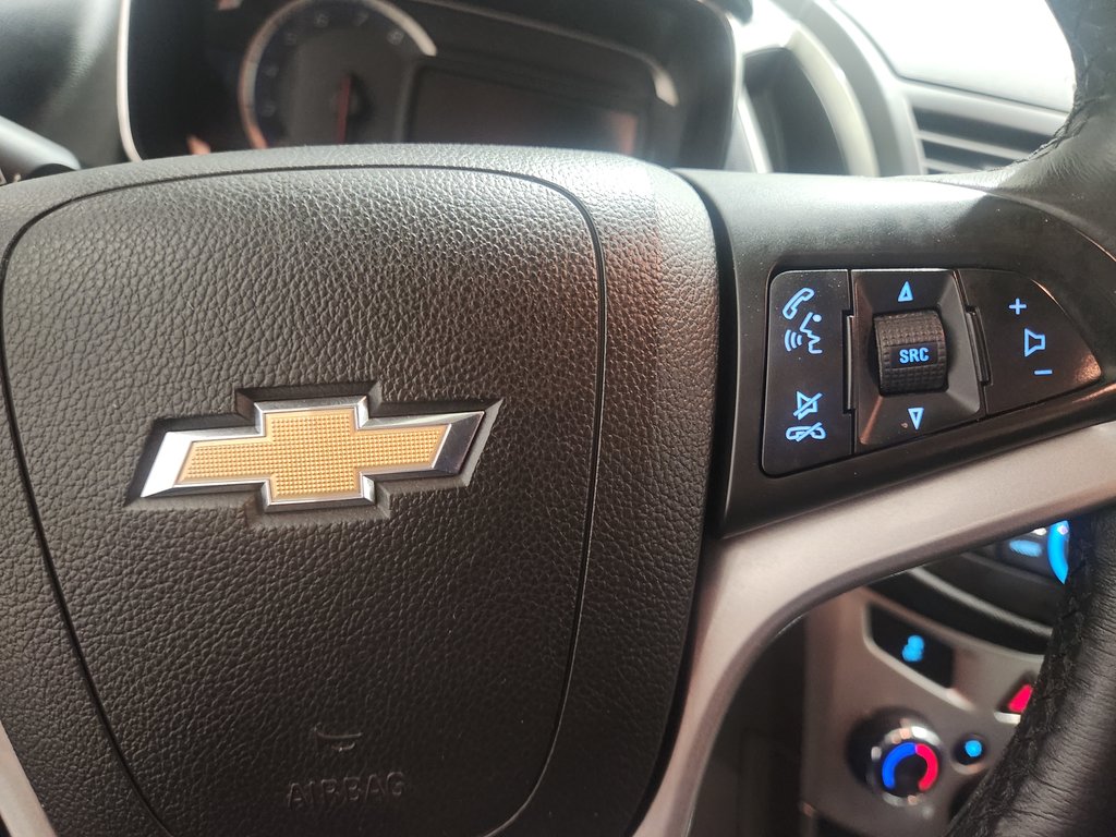 2014 Chevrolet Trax LT AWD Mags Bluetooth in Terrebonne, Quebec - 14 - w1024h768px