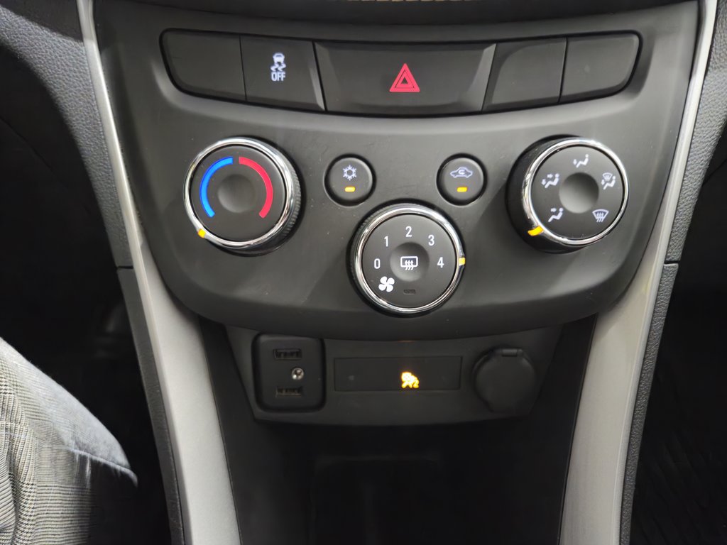 Chevrolet Trax LT AWD  Caméra De Recul 2022 à Terrebonne, Québec - 15 - w1024h768px