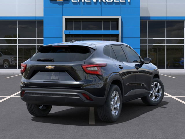 2025 Chevrolet Trax LS in Terrebonne, Quebec - 4 - w1024h768px