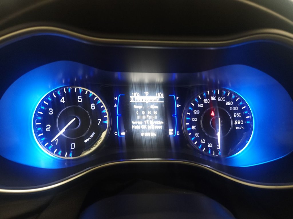 Chrysler 200 LIMITED V6 SIÈGES.CHAUFF CAM.RECUL 2015 à Terrebonne, Québec - 14 - w1024h768px