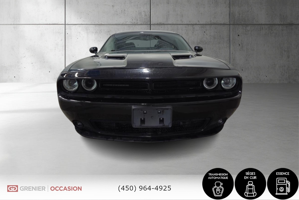 Dodge Challenger SXT Plus V6 Toit Ouvrant Cuir 2018 à Terrebonne, Québec - 2 - w1024h768px