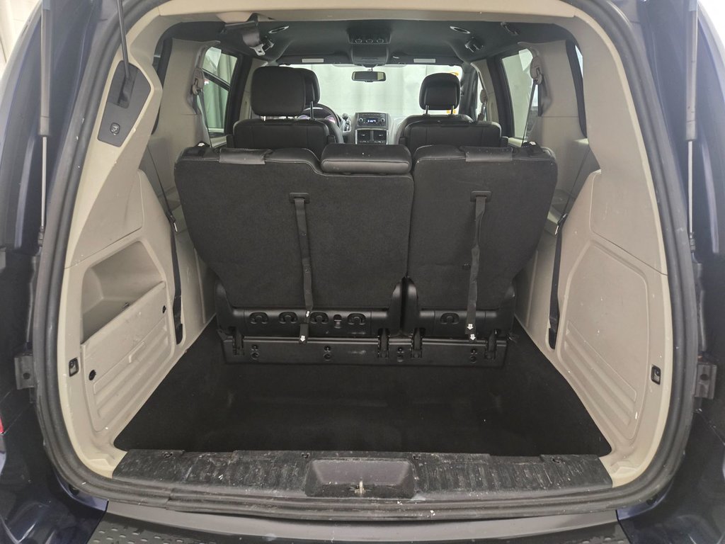 Dodge Grand Caravan SXT Premium Plus 2017 à Terrebonne, Québec - 22 - w1024h768px