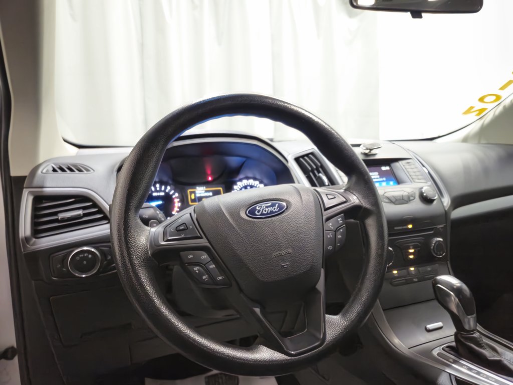 2018 Ford Edge SE AWD Bas Kilométrage in Terrebonne, Quebec - 17 - w1024h768px