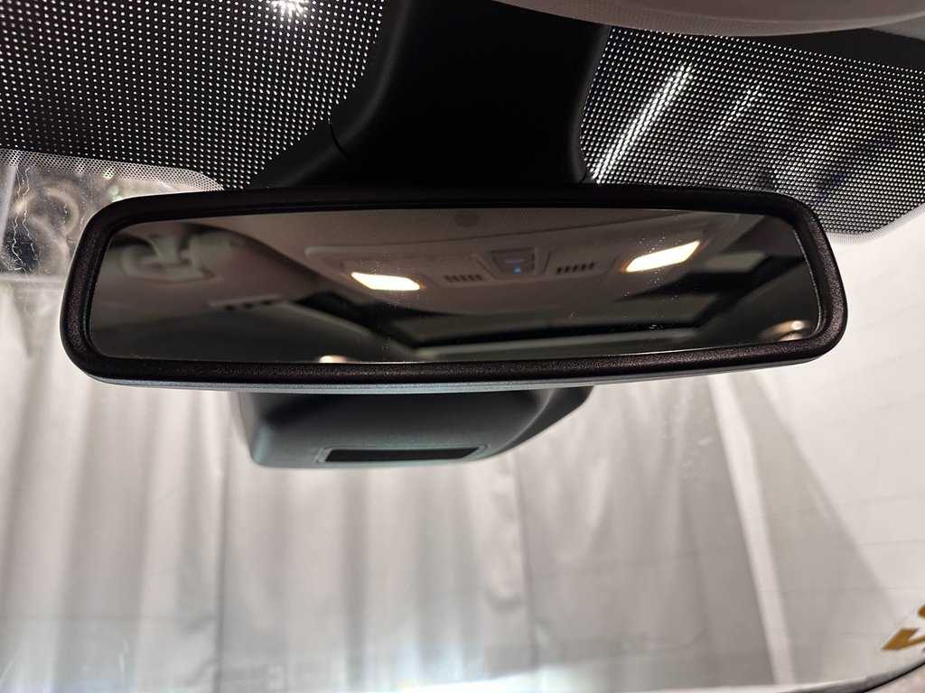 Ford Edge Titanium AWD Toit Panoramique Cuir Caméra De Recul 2021 à Terrebonne, Québec - 28 - w1024h768px