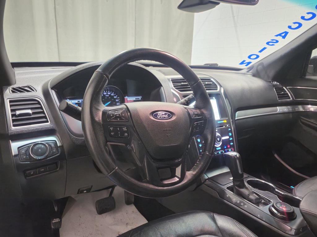 2018 Ford Explorer Sport Cuir Toit Pano in Terrebonne, Quebec - 18 - w1024h768px