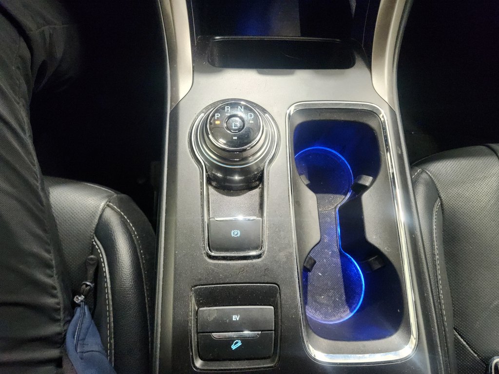 Ford Fusion Energi Titanium Toit Ouvrant Navigation Cuir 2019 à Terrebonne, Québec - 17 - w1024h768px