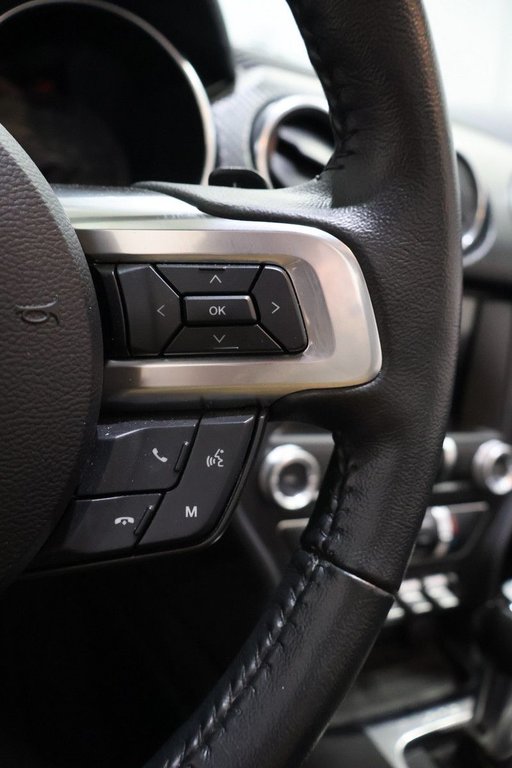Ford Mustang EcoBoost Convertible Bluetooth 2021 à Terrebonne, Québec - 13 - w1024h768px