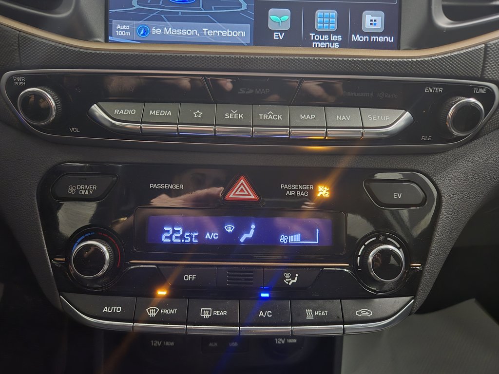 2019 Hyundai Ioniq Electric Preferred Navigation in Terrebonne, Quebec - 16 - w1024h768px