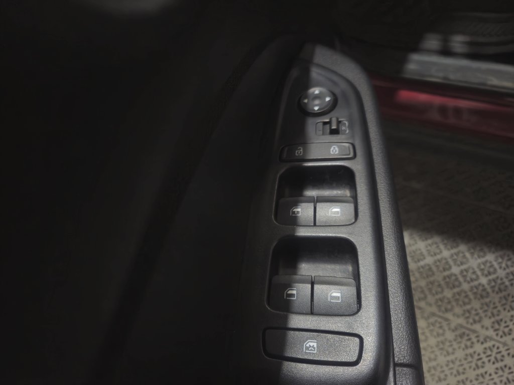 2022 Hyundai Venue Essential Régulateur de vitesse Bluetooth in Terrebonne, Quebec - 8 - w1024h768px