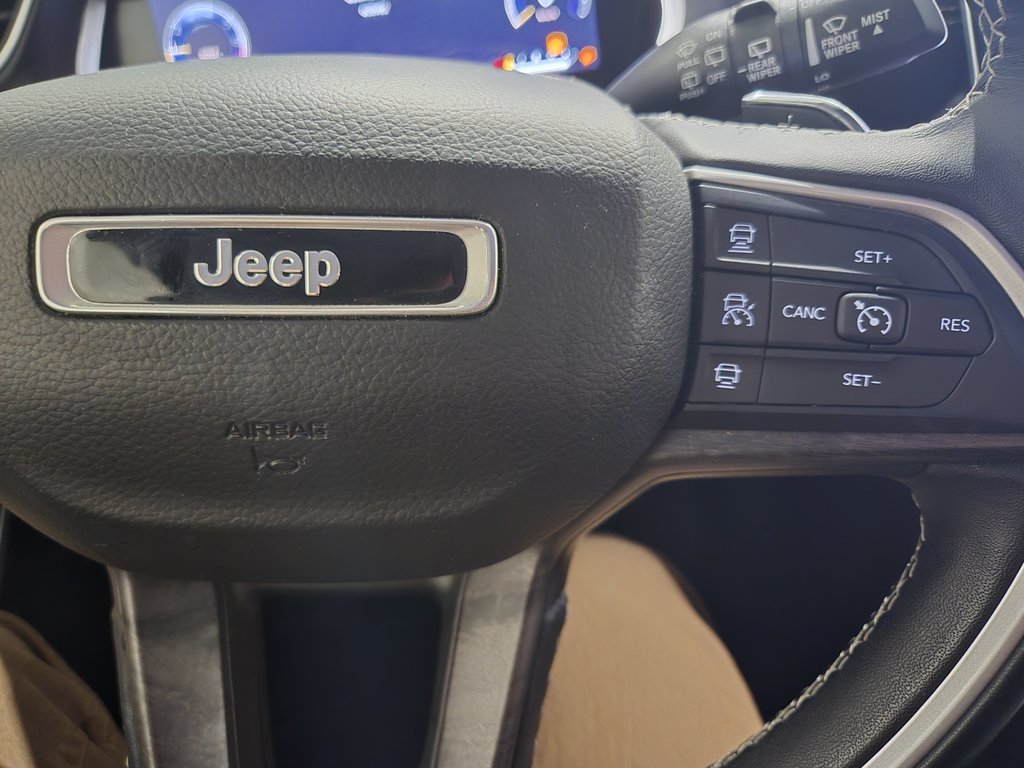 2022 Jeep Grand Cherokee Limited 4X4 Cuir Toit Ouvrant Navigation in Terrebonne, Quebec - 12 - w1024h768px