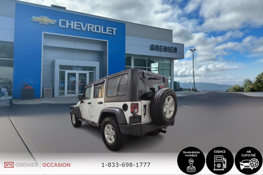 2016 Jeep Wrangler Unlimited Sport 4WD Manuelle Toit Dure in Terrebonne, Quebec - 4 - w1024h768px