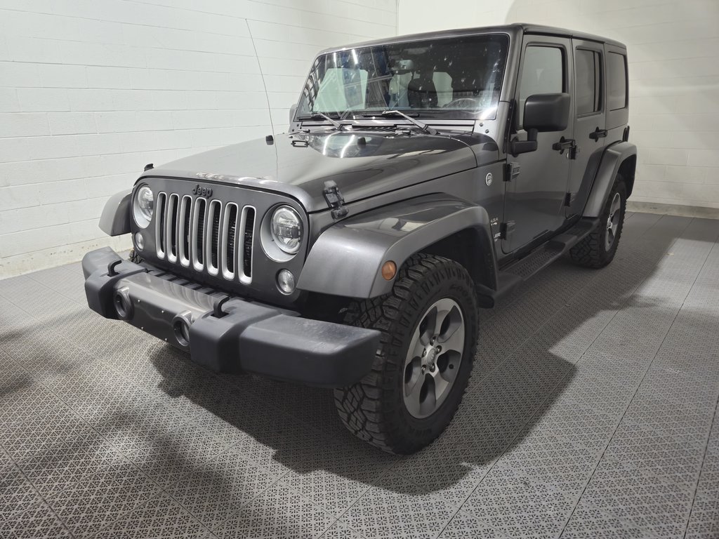 Jeep Wrangler Unlimited Sahara Toit Dure Navigation Sièges Chauffants 2017 à Terrebonne, Québec - 3 - w1024h768px