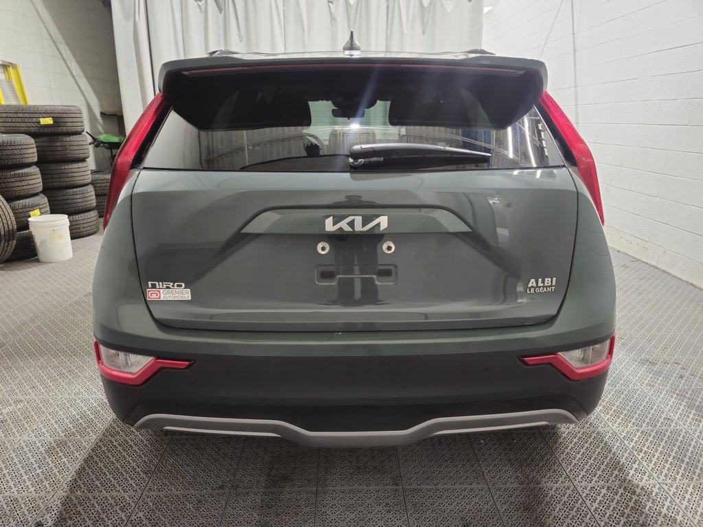 2023 Kia Niro EV Premium + in Terrebonne, Quebec - 13 - w1024h768px